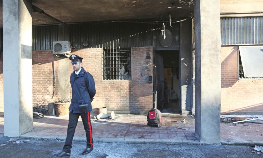 Attentato carabinieri Bologna carabinieri